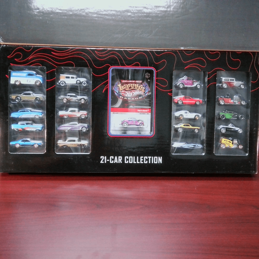 Hot Wheels 2009 Larry's Garage - 21 Car Set PINK PASS'N GASSER